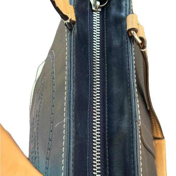 Coach navy blue embossed leather shoulder bag purse - Picture 4 of 11